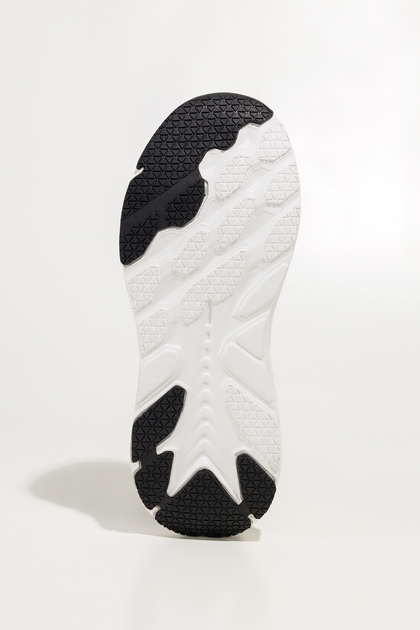 Granatowe sneakersy damskie buty sportowe z perforacją na białej żłobionej platformie fioletowe wstawki sznurowane Carla QP-0618-5