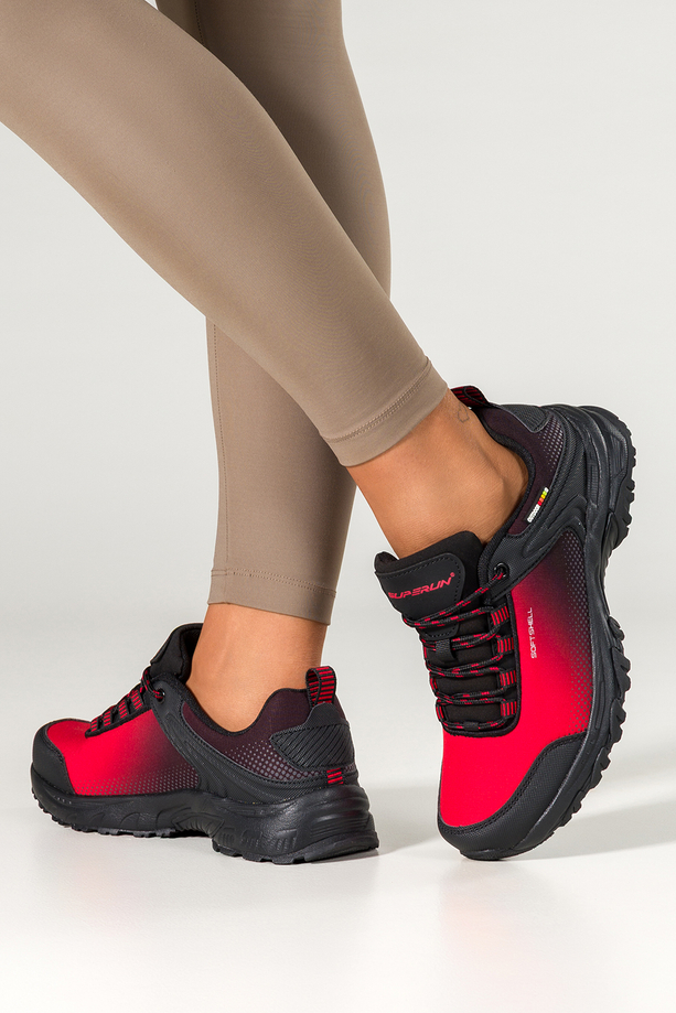 Czerwone buty trekkingowe damskie buty sportowe softshell na bieżnikowanej podeszwie sznurowane czarne wstawki Carla 8529