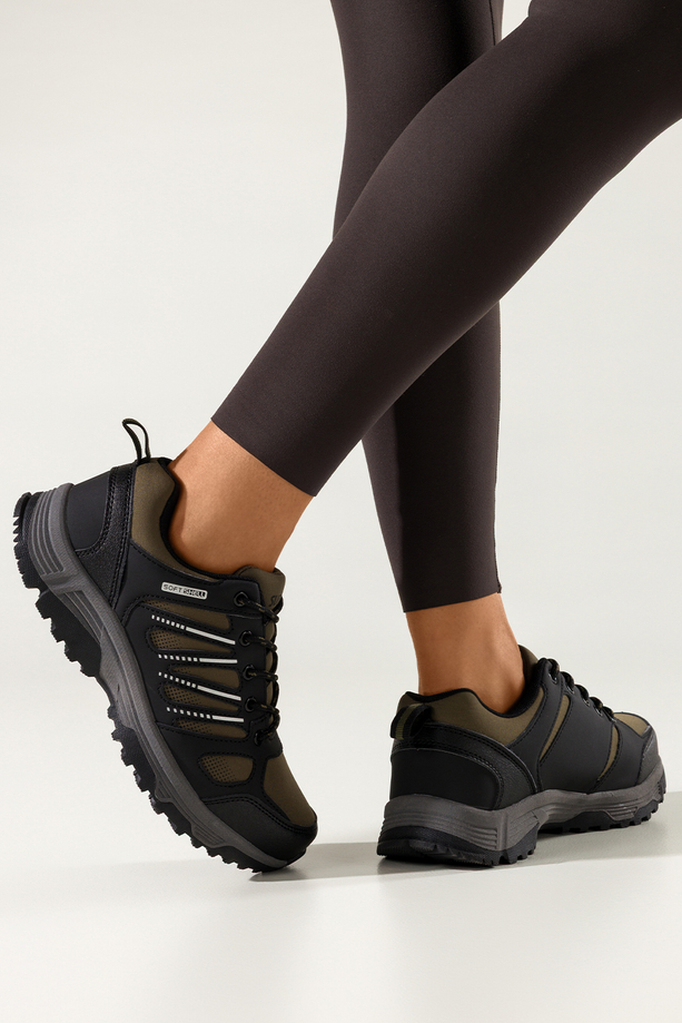 Zielone buty trekkingowe damskie buty sportowe softshell na bieżnikowanej podeszwie sznurowane czarne wstawki Carla 1540