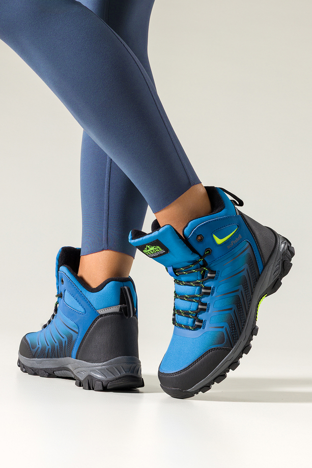 Niebieskie buty trekkingowe damskie softshell na bieżnikowanej podeszwie czarne wstawki sznurowane Carla EY82939-1