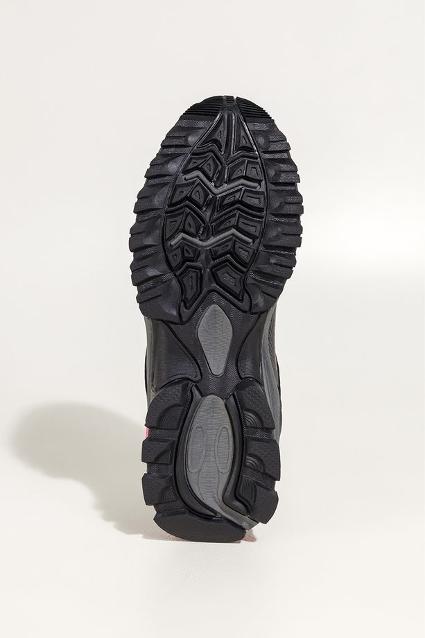 Czarne buty trekkingowe damskie sznurowane z różowymi wstawkami softshell Casu Y8187-1