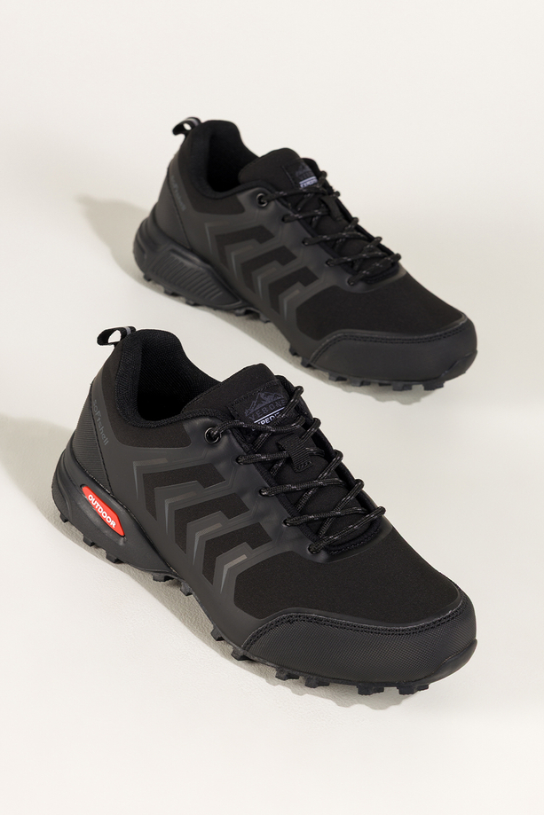 Czarne buty trekkingowe damskie buty sportowe softshell na bieżnikowanej podeszwie sznurowane Carla EY82976-8
