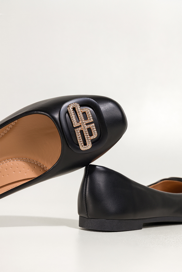 Czarne baleriny damskie płaskie złota ozdoba z cyrkoniami Carla AZ41K