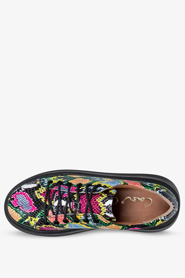 Wielokolorowe sneakersy skórzane damskie na platformie sznurowane wzór wężowy PRODUKT POLSKI Casu DS-724