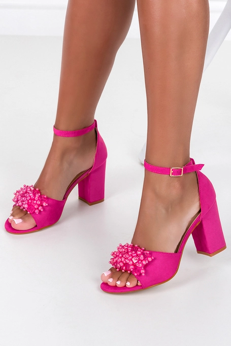 Fuksjowe sandały z ozdobą na słupku z zakrytą piętą pasek wokół kostki Casu ER23X4-F