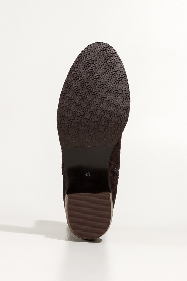 Czekoladowe kozaki skórzane damskie kowbojki ażurowe na ściętym klocku wycięta cholewka  PRODUKT POLSKI Casu 6679