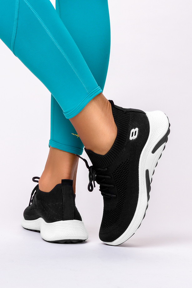 Czarne sneakersy Casu buty sportowe sznurowane 39-3-22-B