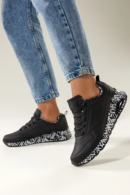 Czarne sneakersy damskie buty sportowe na koturnie z wzorem sznurowane Casu 0996-3