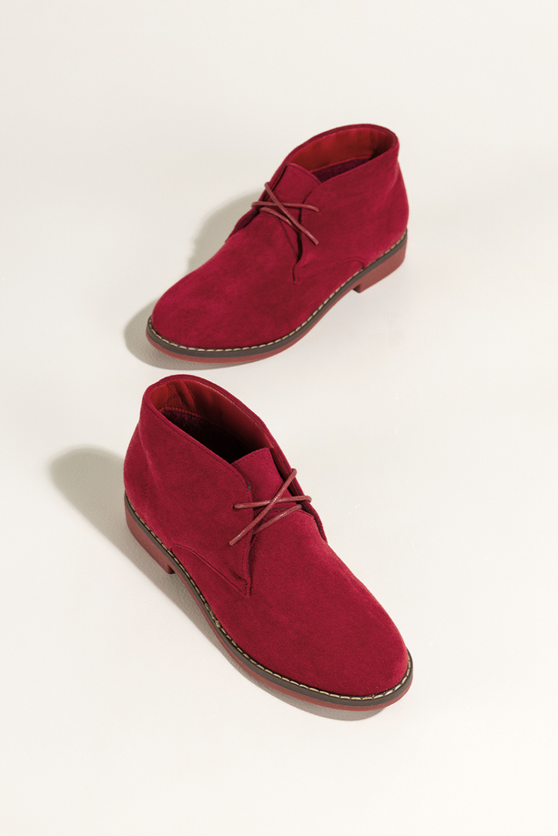 Czerwone botki damskie na płaskiej podeszwie z przeszyciami sznurowane Casu 8997-5