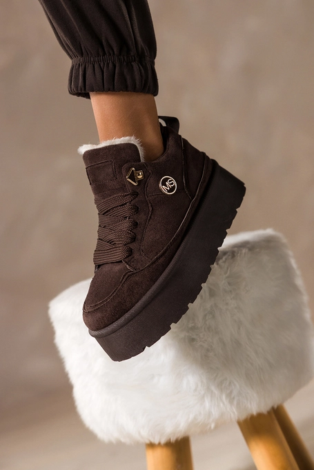 Czekoladowe sneakersy damskie z futerkiem na platformie złota ozdoba sznurowane Casu SB123-8