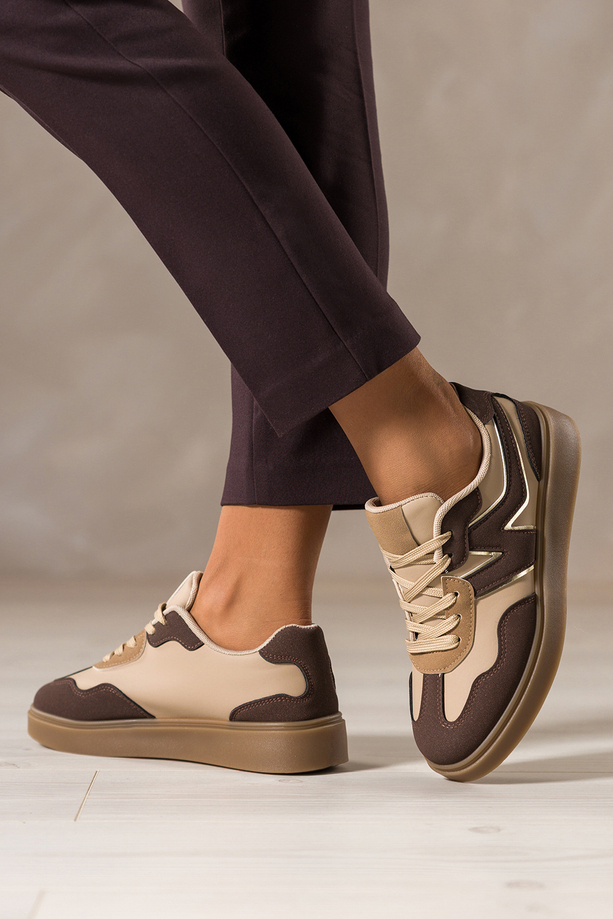 Czekoladowe sneakersy damskie buty sportowe na beżowej platformie beżowe wstawki sznurowane Casu 0833
