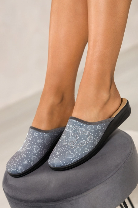 Szare kapcie damskie Inblu obuwie domowe serca z cyrkoniami wkładka soft XU989Y99