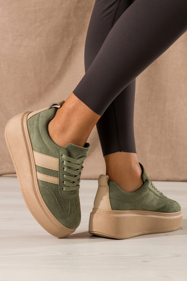 Zielone sneakersy damskie creepersy na platformie beżowe wstawki sznurowane Carla 9156