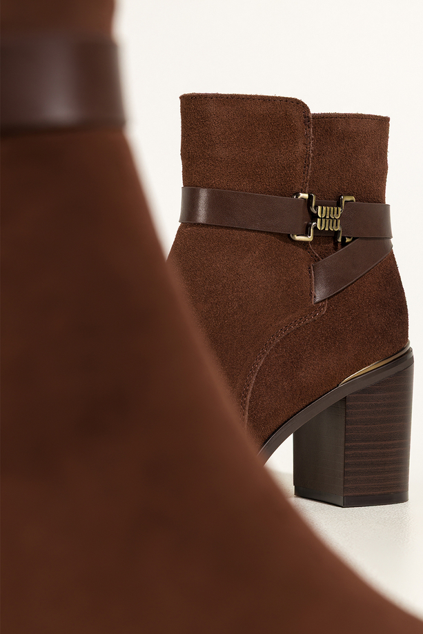 Czekoladowe botki skórzane damskie Sergio Leone na słupku pasek ze złotą ozdobą YG74615-H