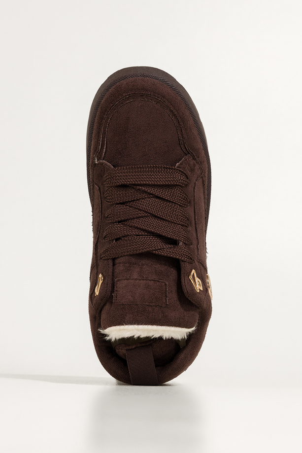 Czekoladowe sneakersy damskie z futerkiem na platformie złota ozdoba sznurowane Casu SB123-8