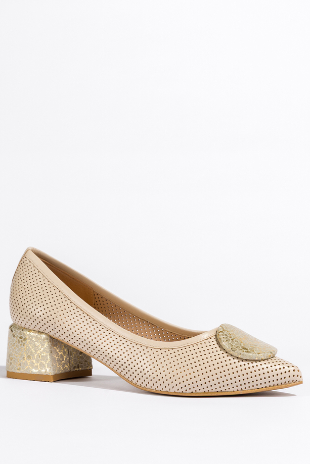 Beżowe czółenka skórzane damskie ażurowe na klocu z ozdobą  PRODUKT POLSKI Casu 02207-535-2731