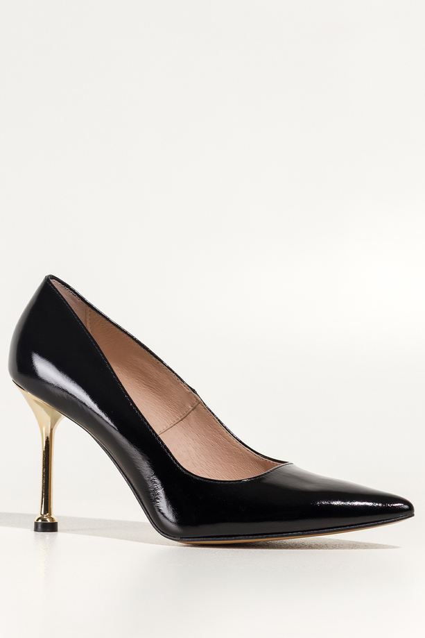 Czarne szpilki skórzane damskie lakierowane złoty obcas kieliszek PRODUKT POLSKI Casu 6934-399