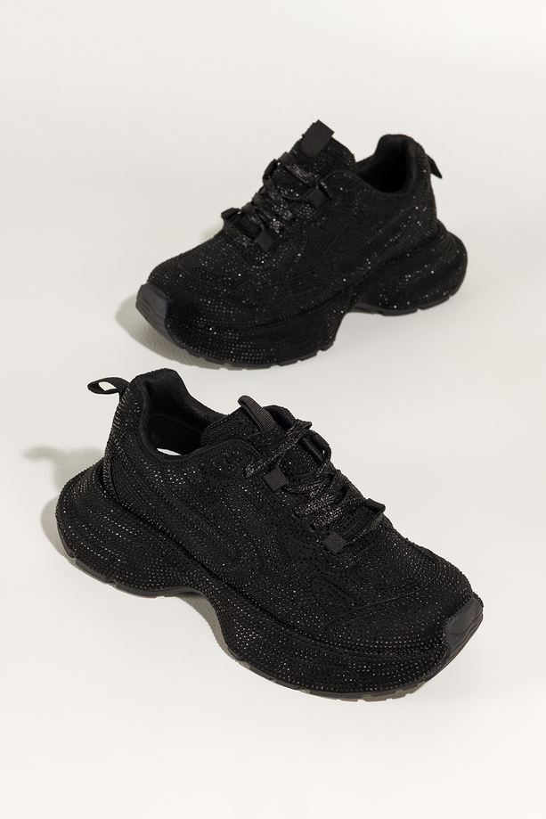 Czarne sneakersy damskie buty sportowe na ozdobnej platformie błyszczące cyrkonie sznurowane Carla QP-0607-8
