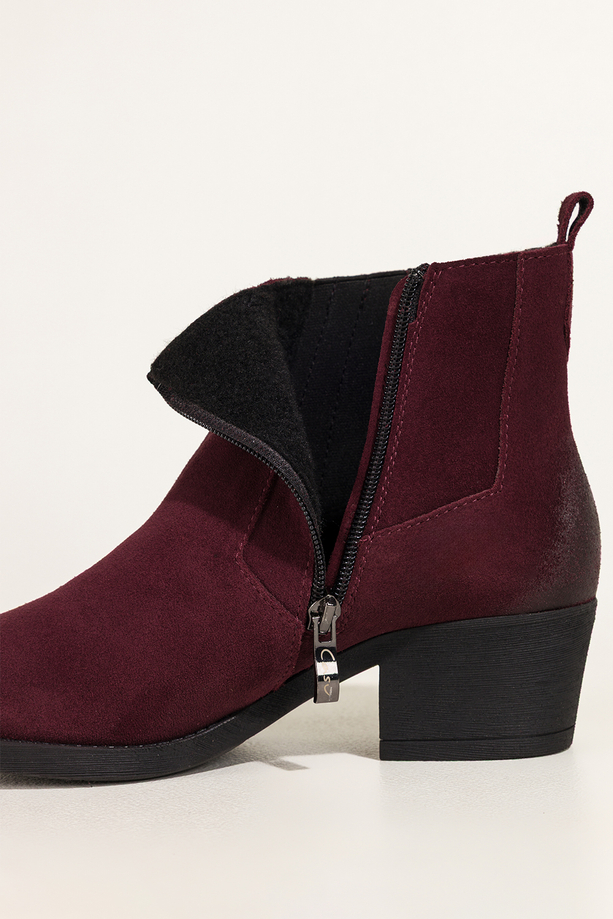 Bordowe botki skórzane damskie kowbojki na szerokim ściętym klocku guma w cholewce PRODUKT POLSKI Casu 39455