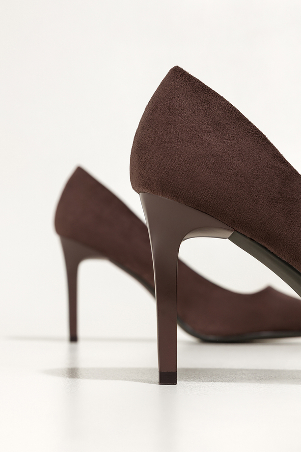 Czekoladowe szpilki damskie Sergio Leone klasyczne skórzana wkładka 8660