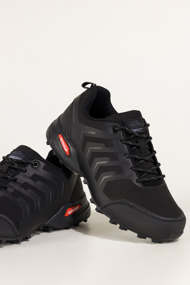 Czarne buty trekkingowe damskie buty sportowe softshell na bieżnikowanej podeszwie sznurowane Carla EY82976-8