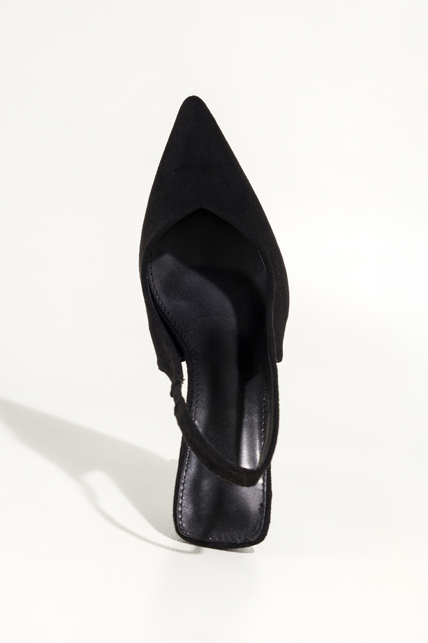 Czarne czółenka damskie szpilki z odkrytą piętą obcas kieliszek pasek z elastyczną gumą Carla 1661-719Z