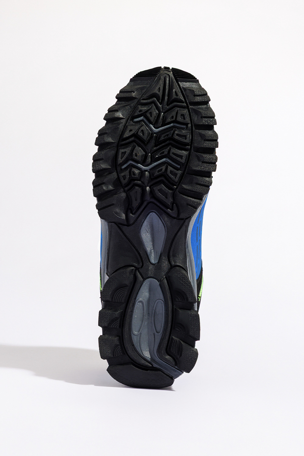 Niebieskie buty trekkingowe damskie z czarnymi dodatkami sznurowane softshell Casu B1528-6