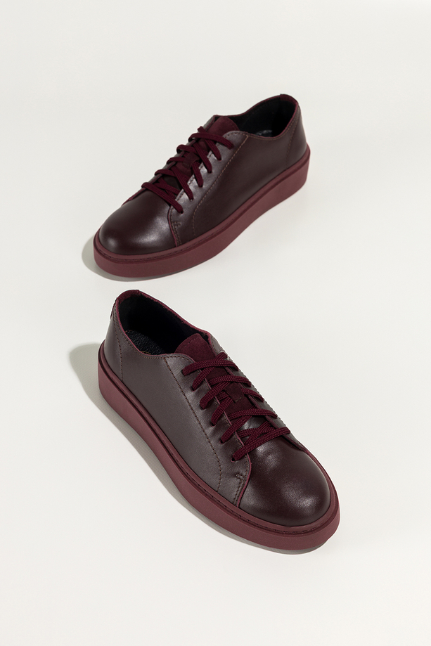 Bordowe trampki skórzane damskie sneakersy na platformie sznurowane PRODUKT POLSKI Casu 8855