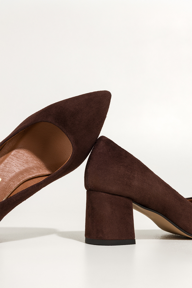 Czekoladowe czółenka skórzane damskie na szerokim słupku PRODUKT POLSKI Casu 7198