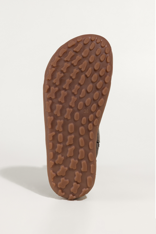 Czekoladowe botki barefoot skórzane damskie szerokie na elastycznej płaskiej podeszwie stalowa ozdoba guma w cholewce PRODUKT POLSKI Casu 69925