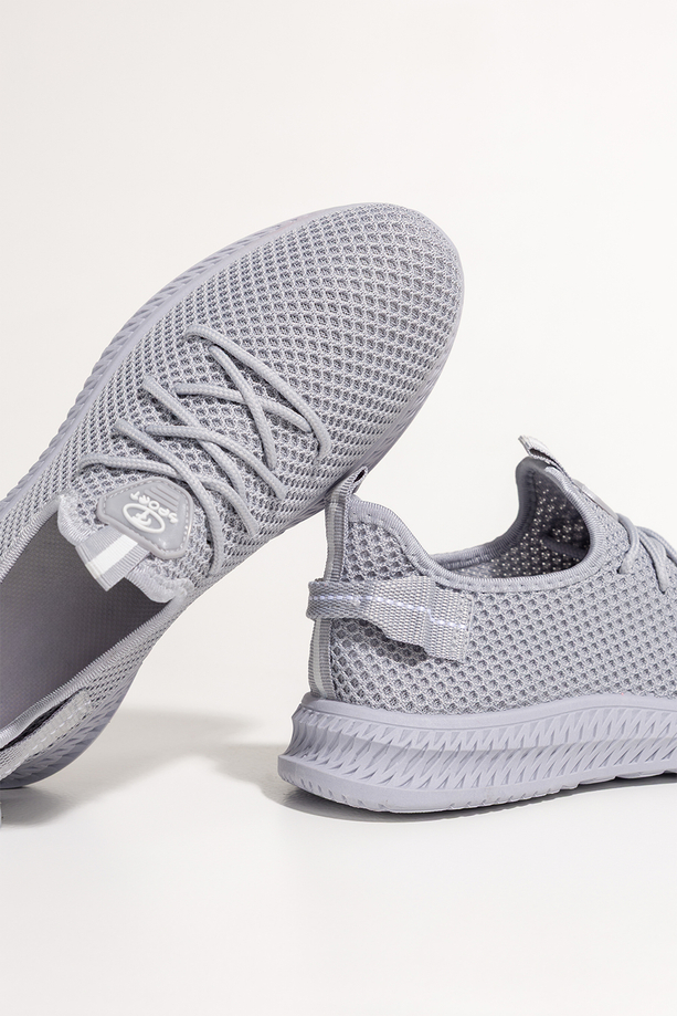 Szare buty sportowe damskie na fitness sneakersy na elastycznej podeszwie z perforacją sznurowane Carla NB726