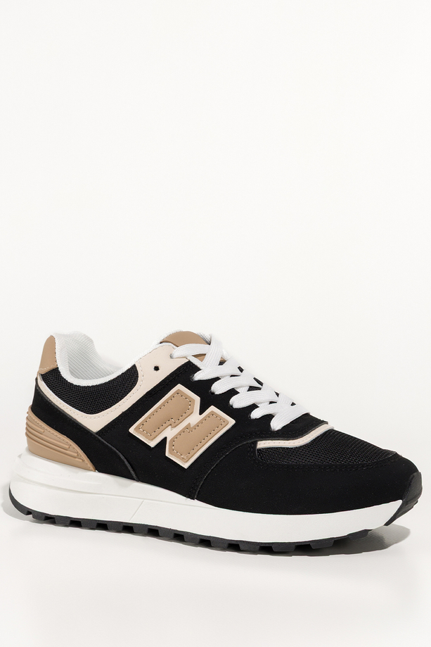 Czarne sneakersy damskie buty sportowe z perforacją na białej platformie beżowe wstawki  sznurowane Casu BB-864
