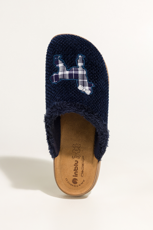Granatowe kapcie damskie Inblu obuwie domowe z aplikacją psa skórzana wkładka soft XG999957