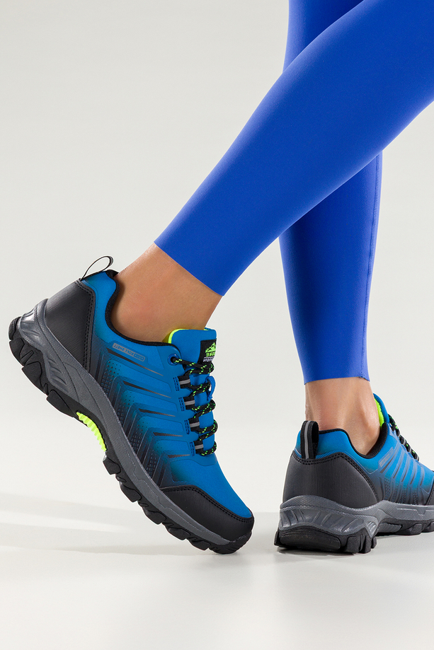 Niebieskie buty trekkingowe damskie buty sportowe softshell na bieżnikowanej podeszwie czarne wstawki sznurowane Carla EY82933-1