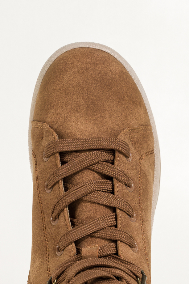 Camelowe botki damskie na bieżnikowanej elastycznej platformie sznurowane Casu 1911-6