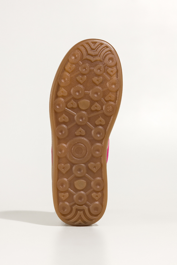 Ciemnobeżowe sneakersy damskie buty sportowe na platformie różowe wstawki sznurowane Casu 22330-7