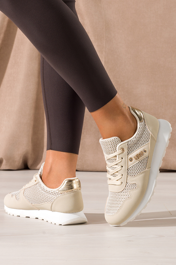 Beżowe sneakersy damskie na białej platformie ze żłobieniami cholewka z siateczką złote wstawki ozdoba z cyrkoniami sznurowane Casu LA308P