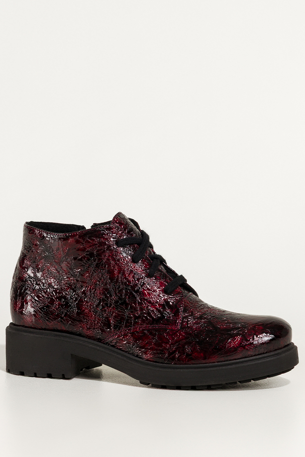 Bordowe botki skórzane damskie lakierowane z wzorem sznurowane PRODUKT POLSKI Casu 444