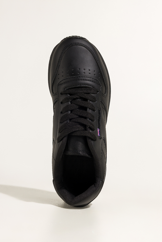 Czarne sneakersy damskie buty sportowe sznurowane Carla 8210-8