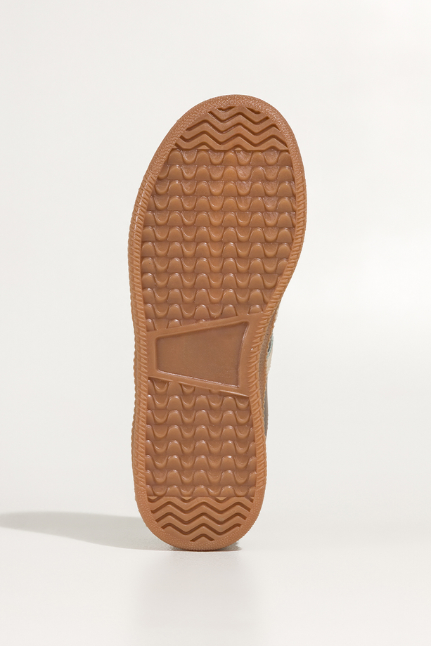 Czekoladowe sneakersy damskie buty sportowe na platformie beżowe wstawki sznurowane Casu 75985