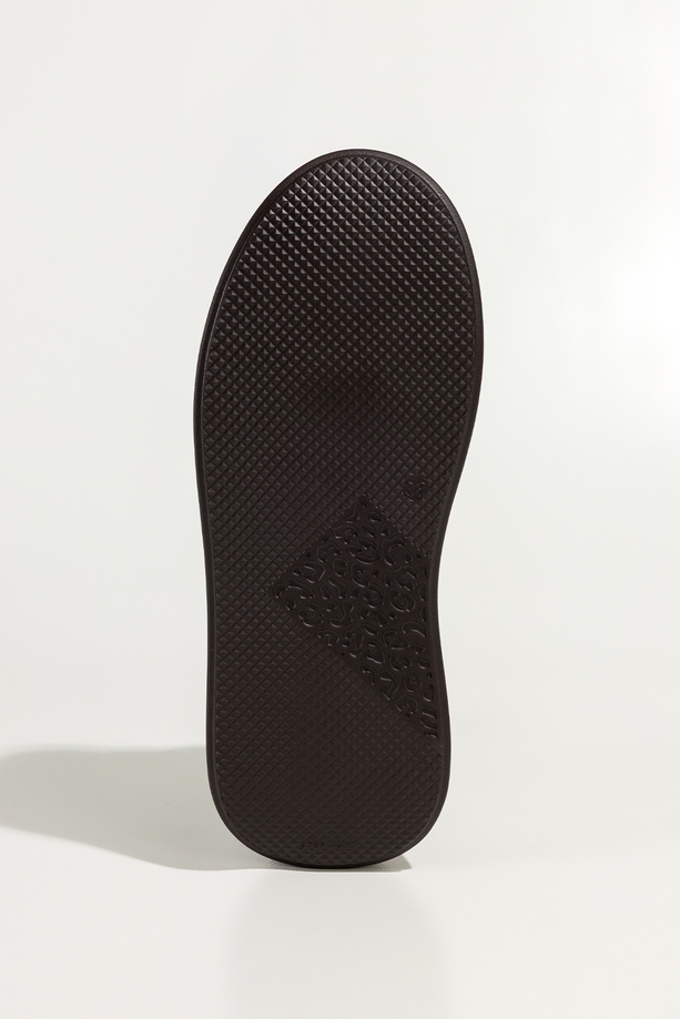 Czekoladowe sneakersy skórzane damskie buty sportowe na platformie sznurowane PRODUKT POLSKI Casu M8713H7