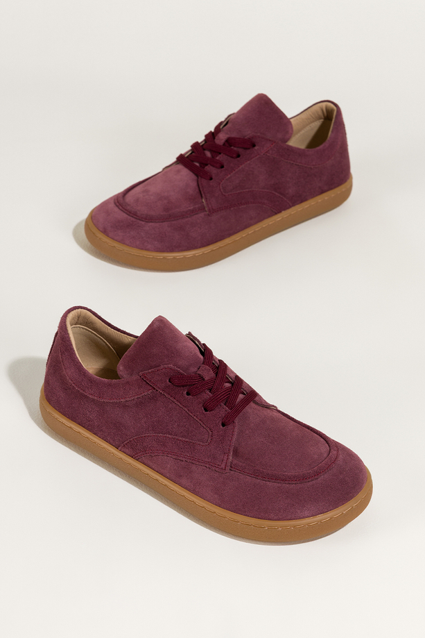 Bordowe półbuty barefoot skórzane zamszowe damskie szerokie na elastycznej płaskiej podeszwie cholewka z przeszyciami sznurowane PRODUKT POLSKI Casu M8669