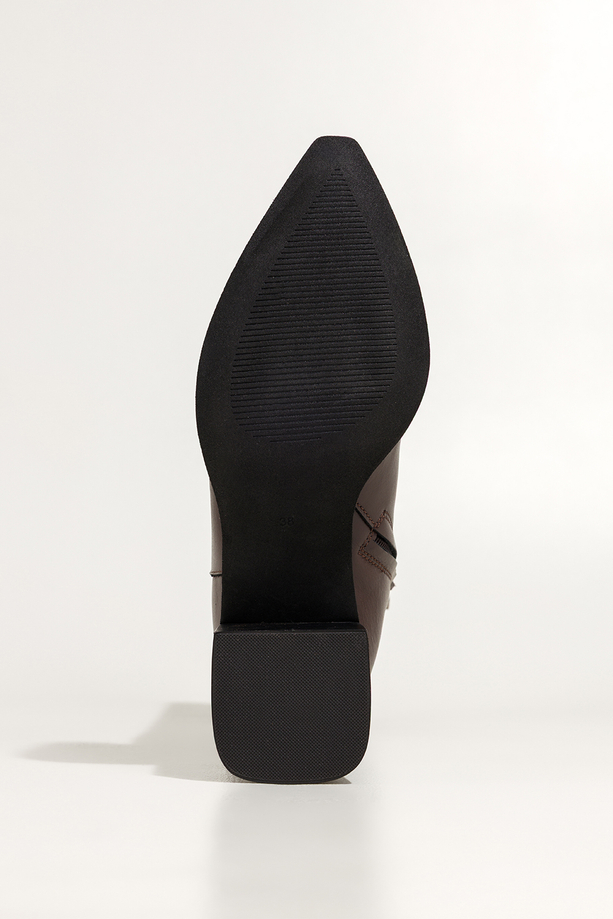 Czekoladowe kozaki skórzane damskie na klocku szeroka cholewka PRODUKT POLSKI Casu 6997-704