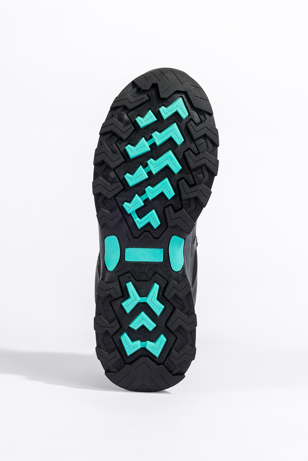 Czarne buty trekkingowe damskie buty sportowe softshell na bieżnikowanej podeszwie sznurowane turkusowe wstawki Carla 8452