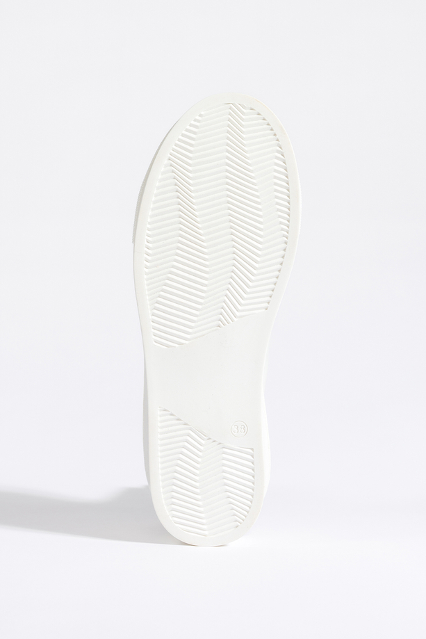 Białe sneakersy skórzane damskie creepersy sznurowane PRODUKT POLSKI Casu 2691