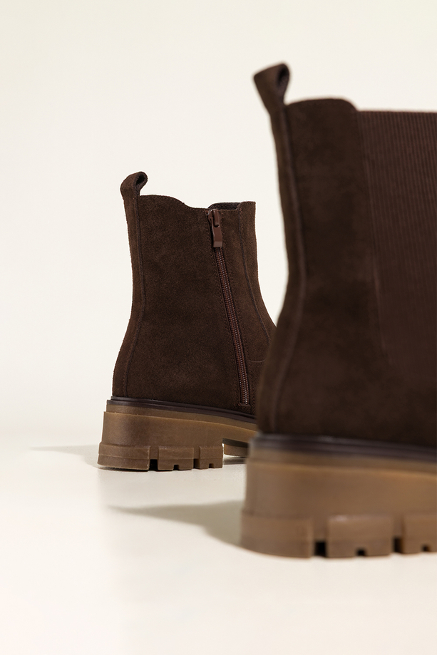 Ciemnobrązowe botki skórzane damskie Sergio Leone na beżowej bieżnikowanej platformie elastyczna guma w cholewce GI74266-H