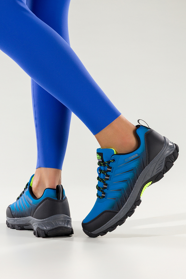 Niebieskie buty trekkingowe damskie buty sportowe softshell na bieżnikowanej podeszwie czarne wstawki sznurowane Carla EY82933-1