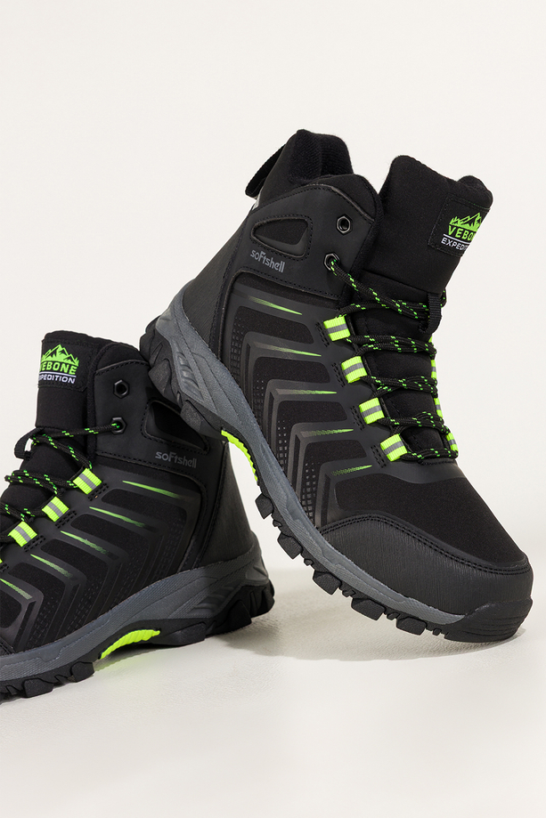 Czarne buty trekkingowe damskie softshell na bieżnikowanej podeszwie seledynowe wstawki sznurowane Carla EY82939-7