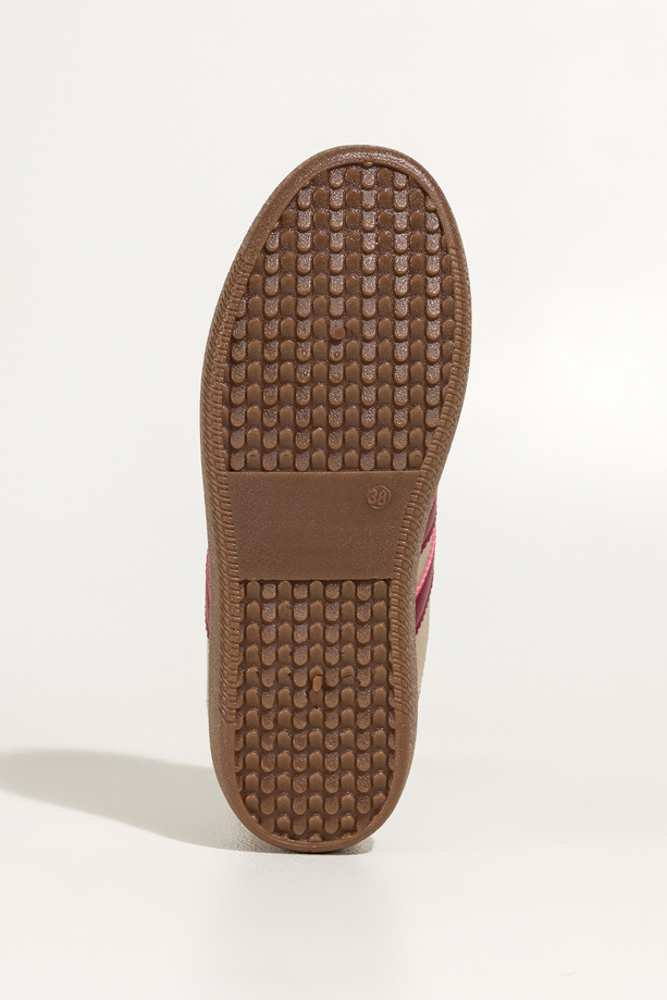 Ciemnobeżowe sneakersy damskie buty sportowe na elastycznej podeszwie bordowe wstawki sznurowane Casu 22336-2