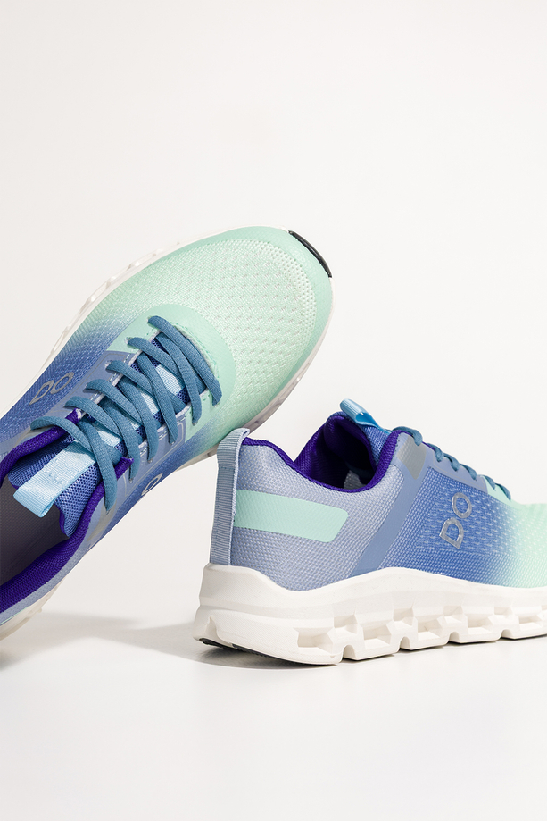 Zielone sneakersy damskie buty sportowe na siłownię cieniowane na białej podeszwie ze żłobieniami sznurowane Casu BC108